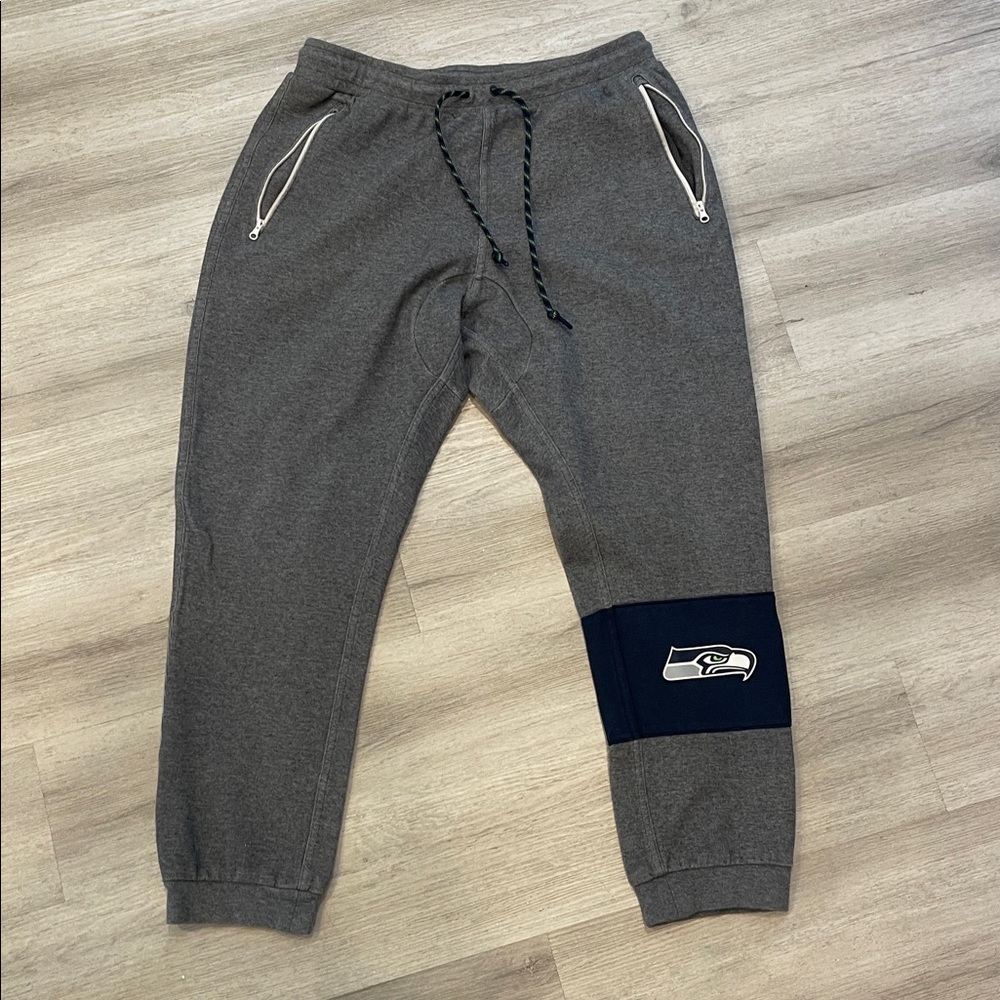 Nike NFL Team Apparel Seattle Seahawks Gray  Jogger Sweatpants Size Large